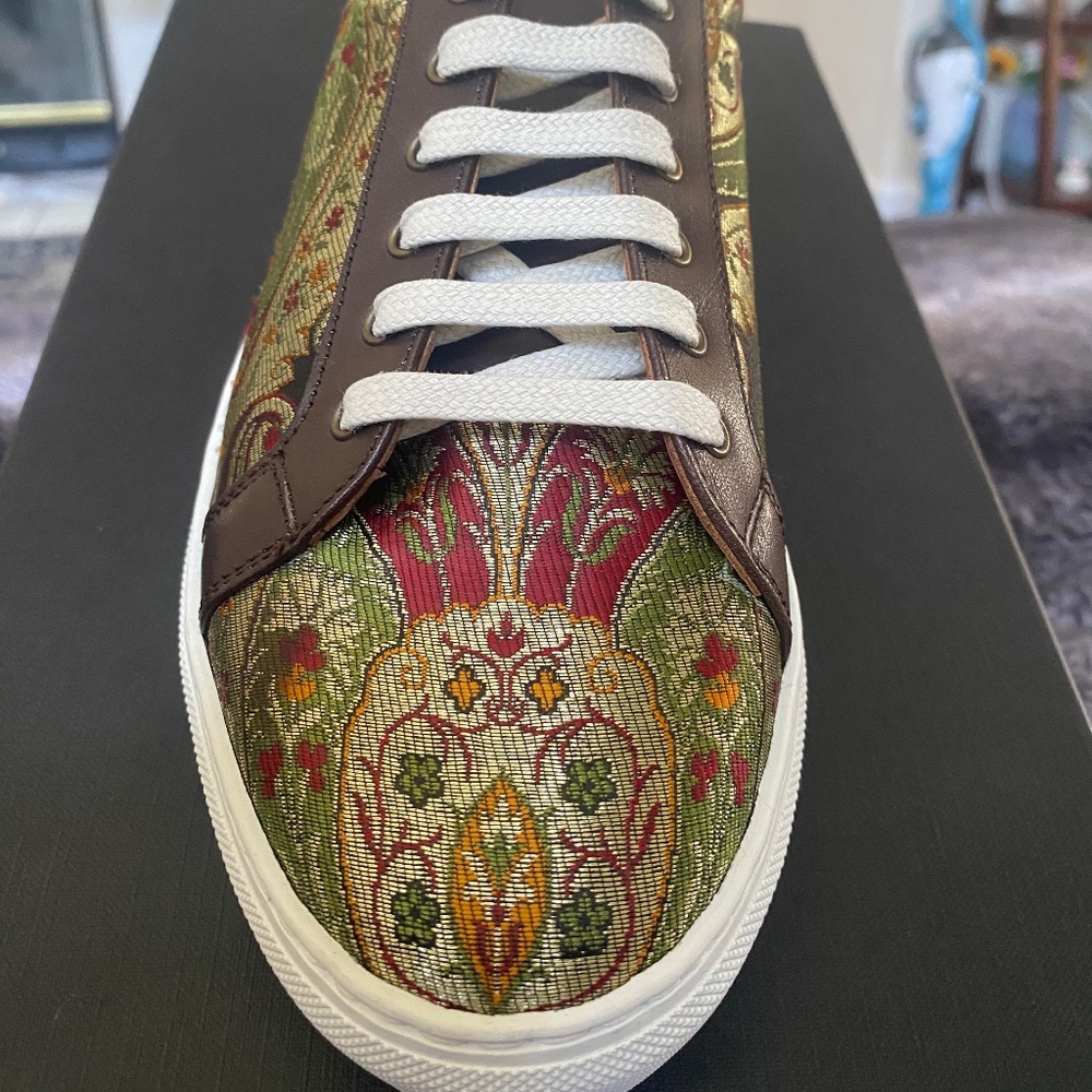 TAFT sneakers